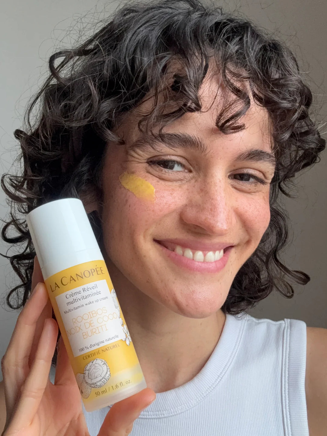 Multivitamin Wake-Up Cream - Creme auf der Haut