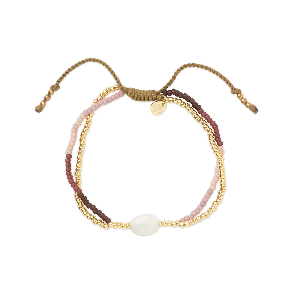 Shining Moonstone Bracelet von A Beautiful Story - doppelreihiges Armband mit Mondstein und Glasperlen
