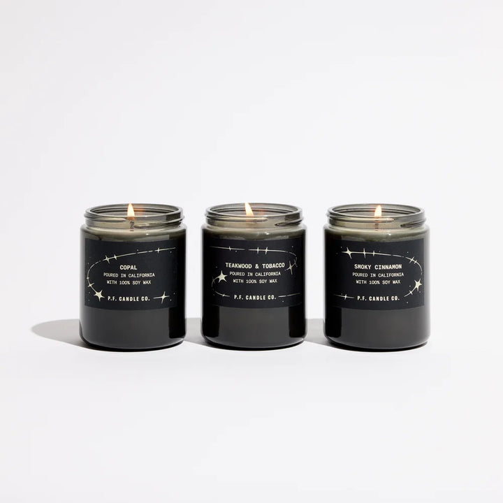 P.F. Candle Co. Teakwood & Tobacco, Smoky Cinnamon und Copal - Celestial Edition