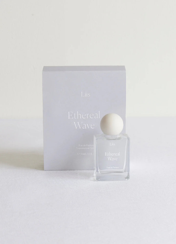 Liis Ethereal Wave Eau de Parfum mit Verpackung inszeniert