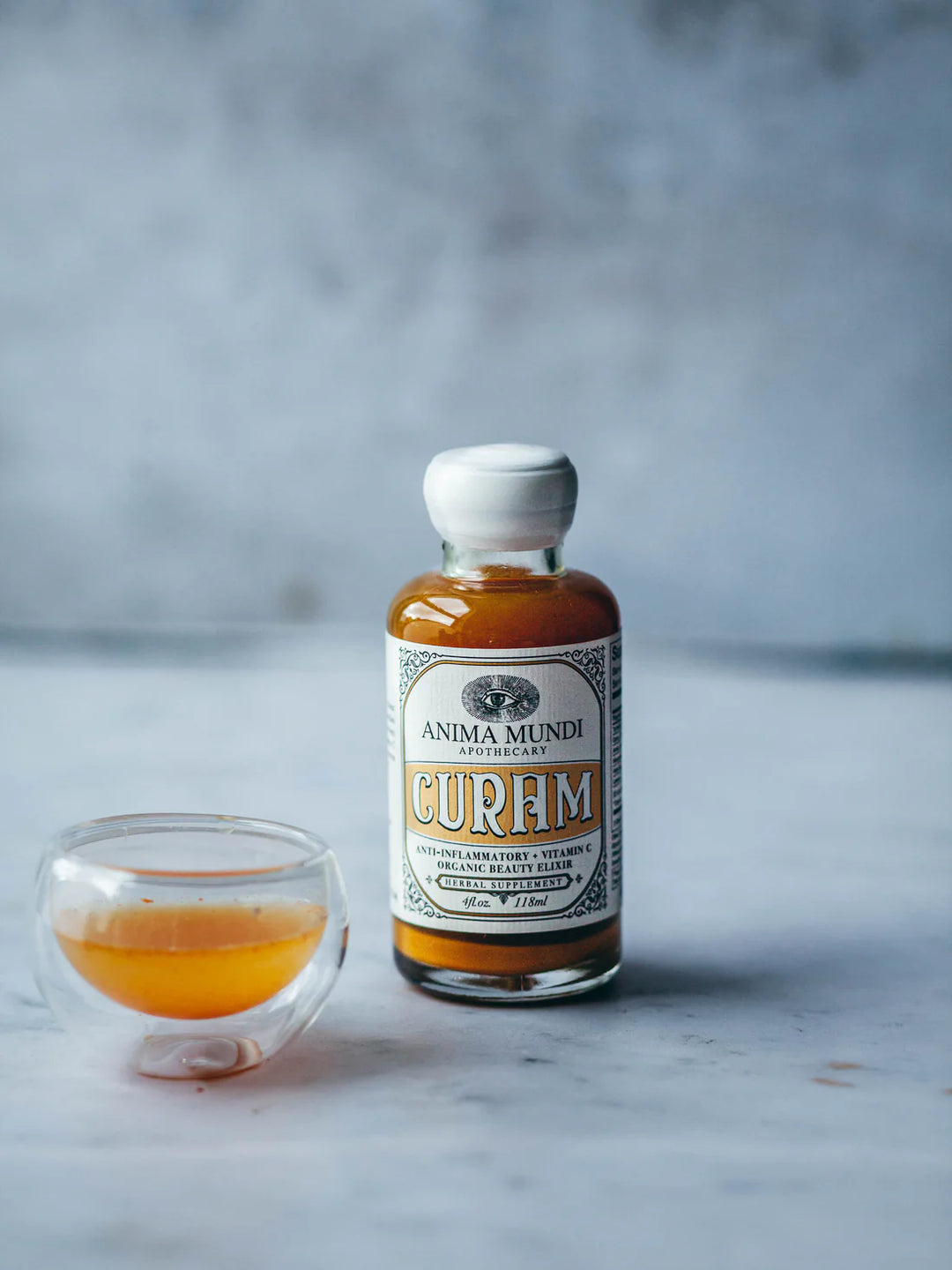 Curam Elixir von Anima Mundi - Produkt mit Füssigkeit im Glas