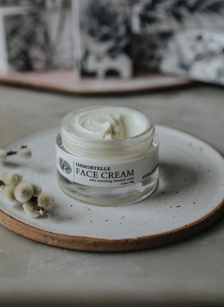 Immortelle Face Cream von Anima Mundi Herbals - geöffnet, Textur