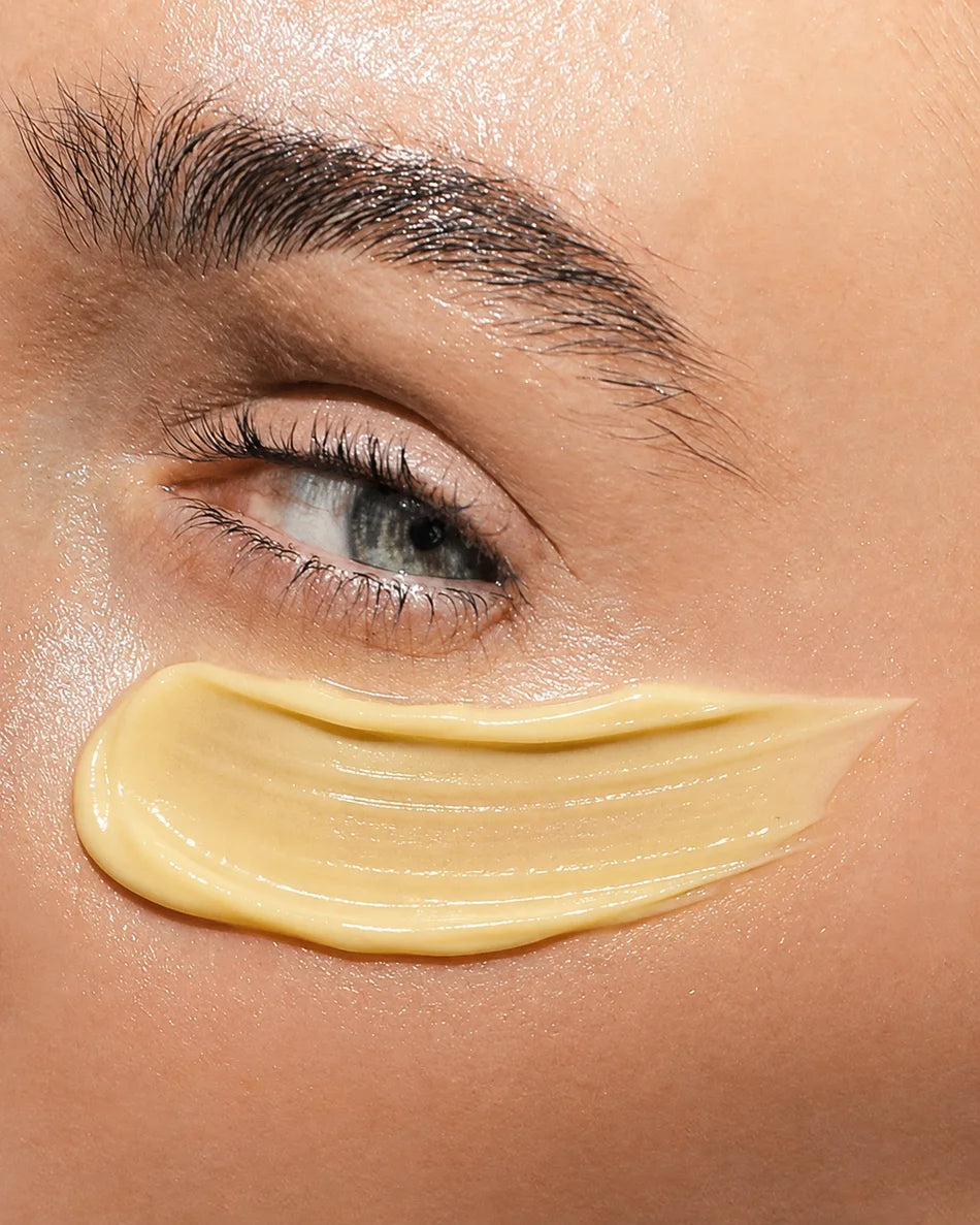 Under Eye Reset von The Glow - aufgetragen