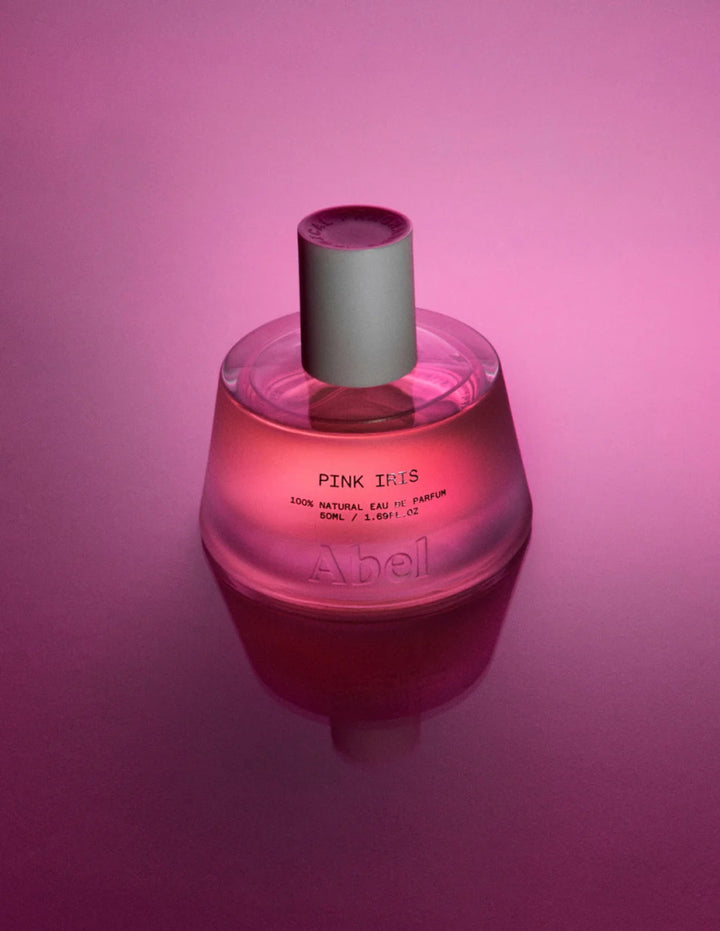 Abel Pink Iris Eau de Parfum Mood – veganes Naturparfum Lifestyle