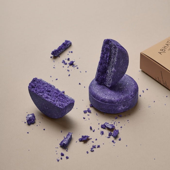Abhati Suisse Sattal Perfect Tone Shampoo Bar Textur – festes Shampoo natürliche Pigmente