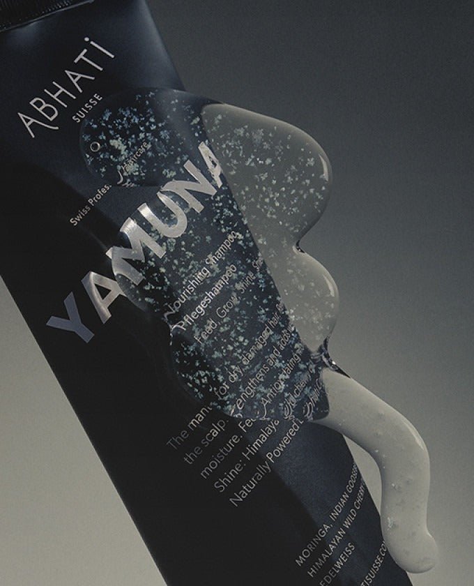 YamAbhati Suisse Yamuna Nourishing Shampoo Still Life – natürliches Pflegeshampoo