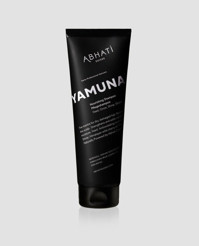 Abhati Suisse Yamuna Nourishing Shampoo mit Hintergrund – Schweizer Haarpflege