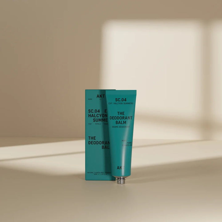 AKT London The Deodorant Balm SC.04 Halcyon Summers Packaging – veganes Deo Balsam mit Sommernoten
