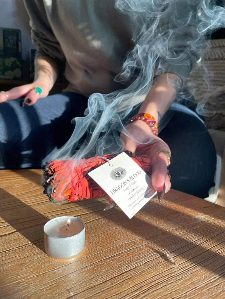 Dragon's Blood Wand | Cleansing Smoke Bundle - Blanda Beauty