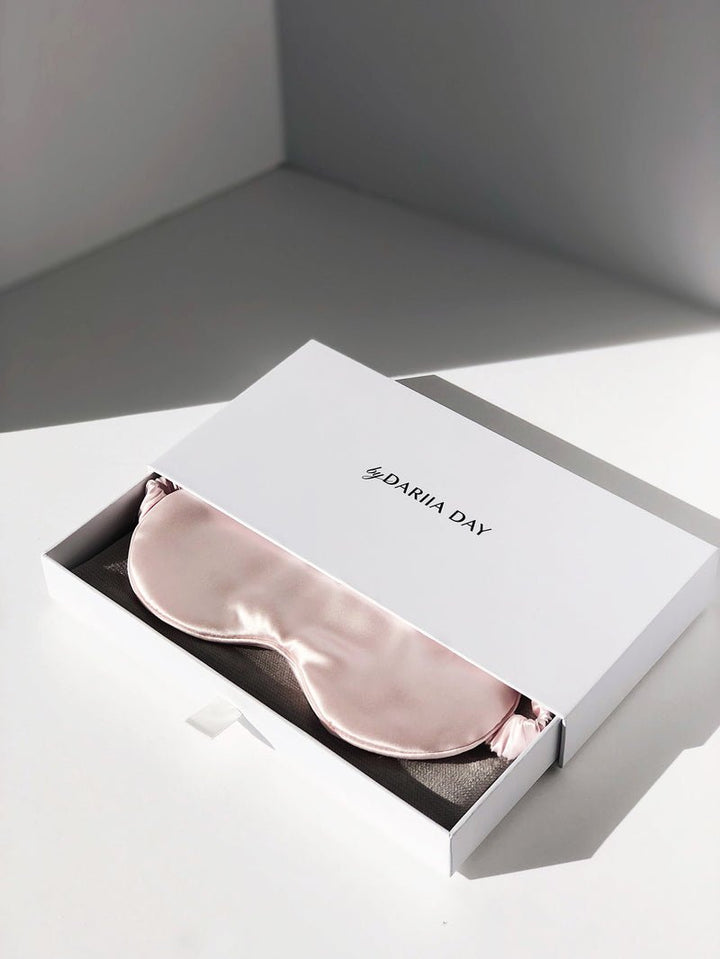 Silk Eye Mask Blush Pink Geschenkverpackung - elegante Box mit Seidenschlafmaske