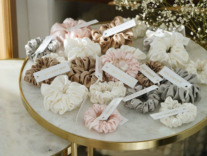 Silk Scrunchie Kollektion - Seidenhaarband in verschiedenen Farben und Größen