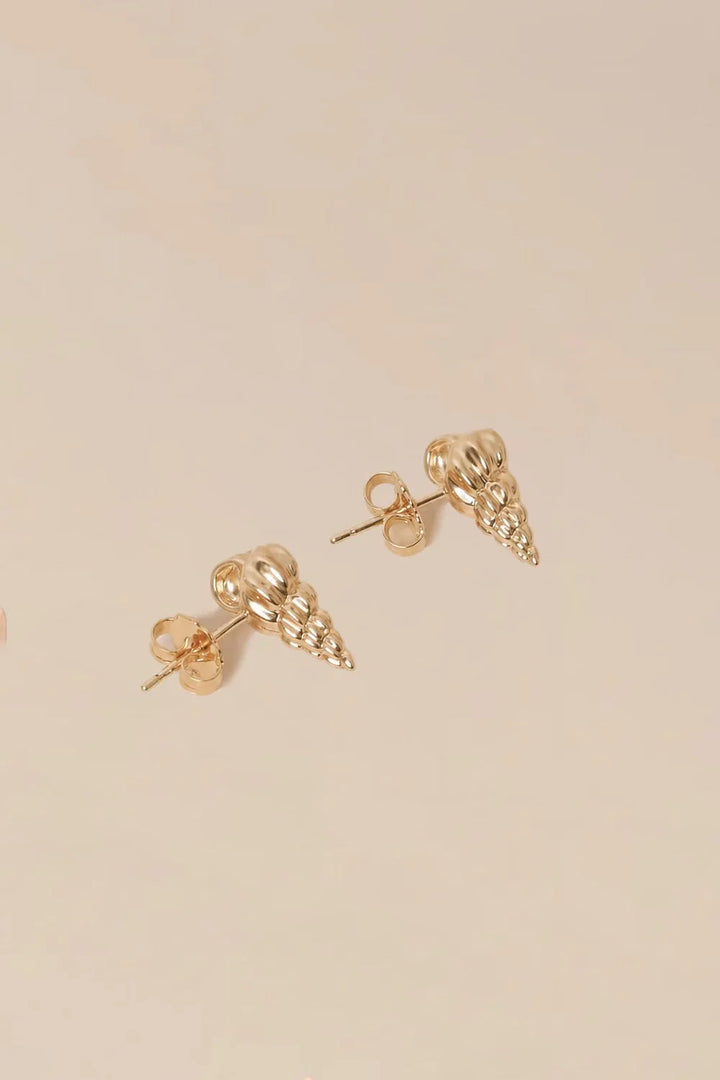 Sierra Studs von Waekura - Freisteller