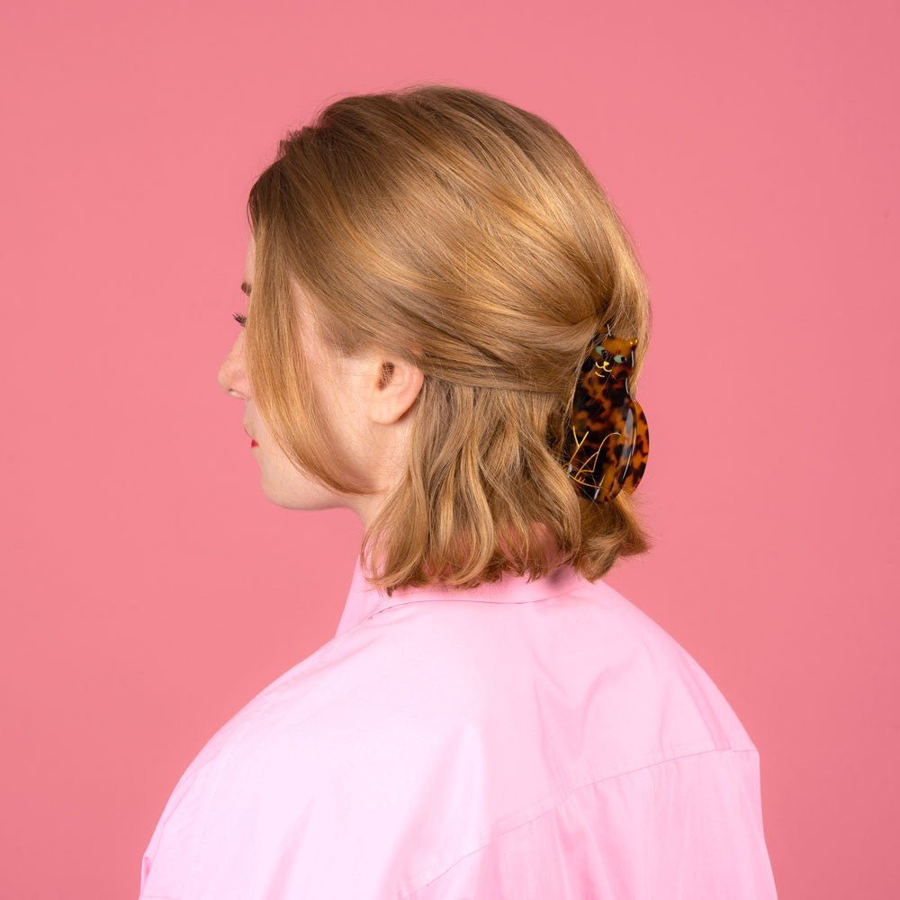 Coucou Suzette Bengal Cat Hair Claw - Tragebild Model