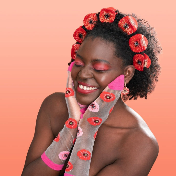Coucou Suzette Poppy Hair Claw - Model Mood
