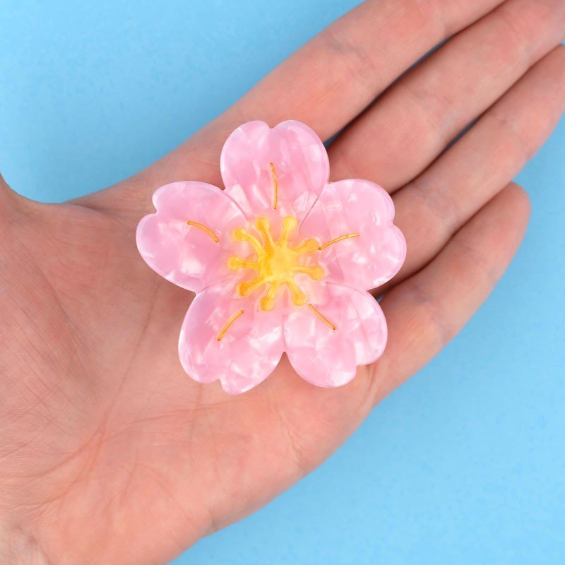 Coucou Suzette Sakura Hair Claw - Handmodel