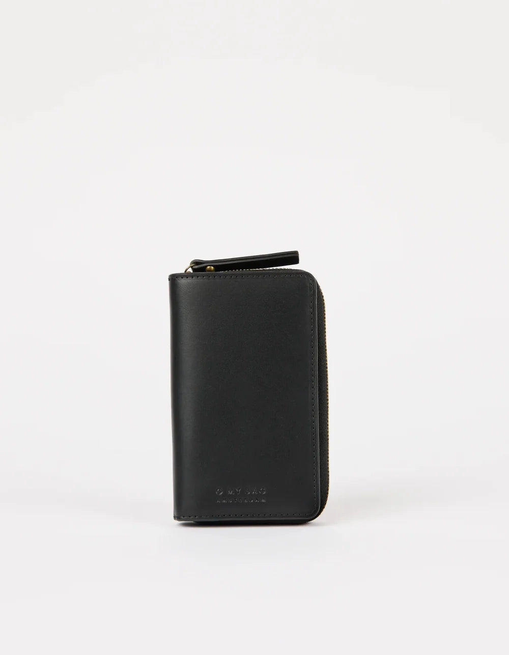 O My Bag Jett Wallet Black – Seitenansicht der kompakten schwarzen Echtleder-Geldbörse