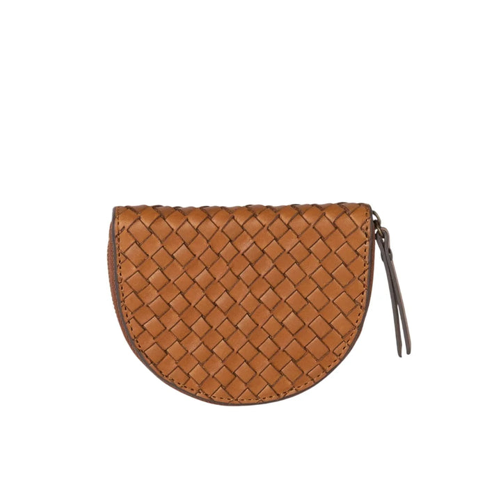 O My Bag Laura Coin Purse Cognac Woven – kleine Geldbörse aus handgeflochtenem Echtleder mit eleganter Halbmondform