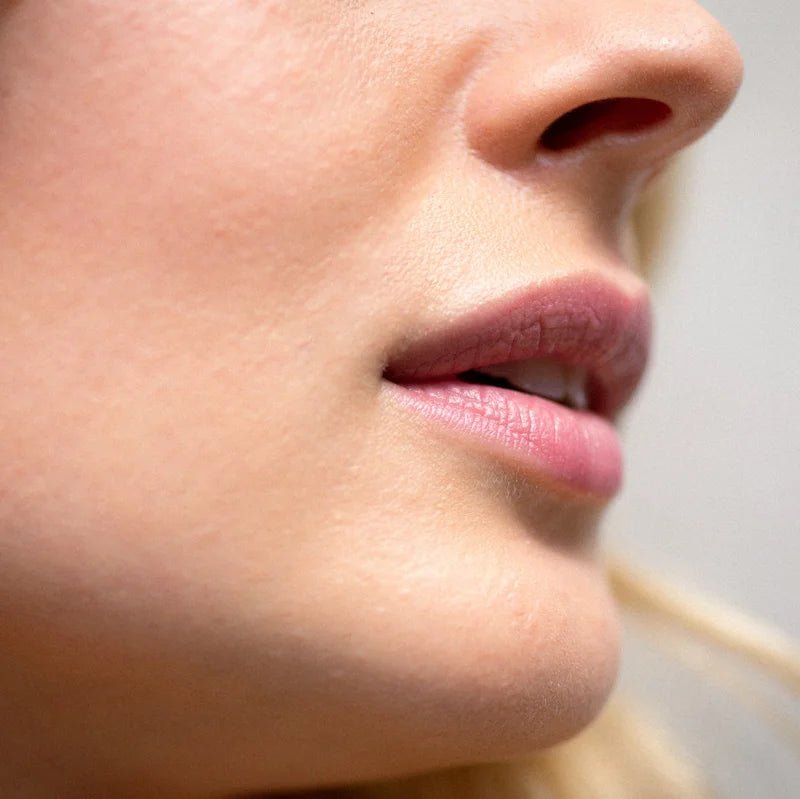 Ipsum Skin Nutrient-Rich Moisturising Cream - Model
