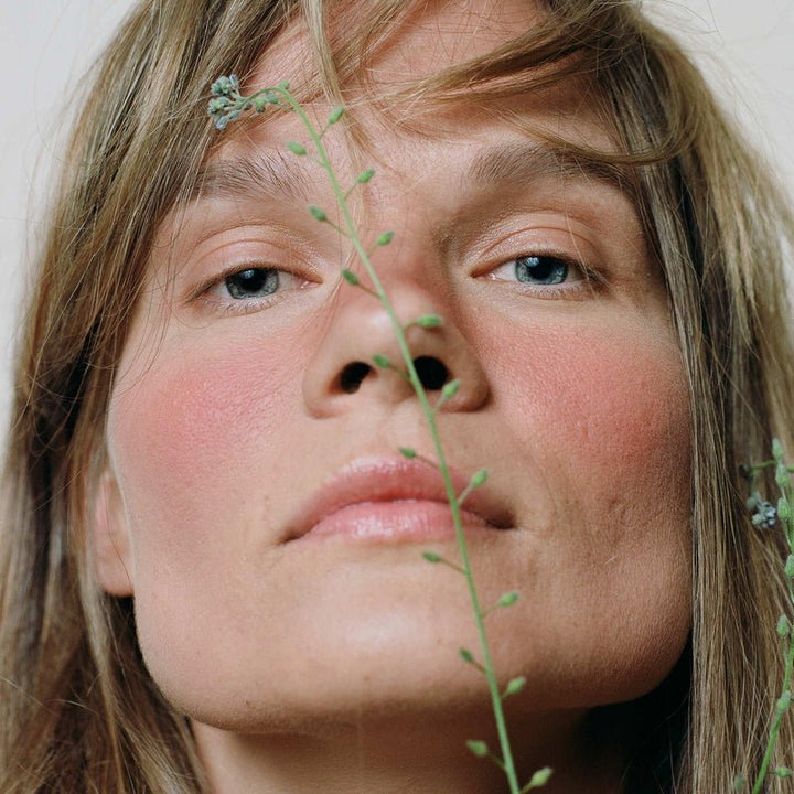 Magnetic Blush Bare Blossom Model 2