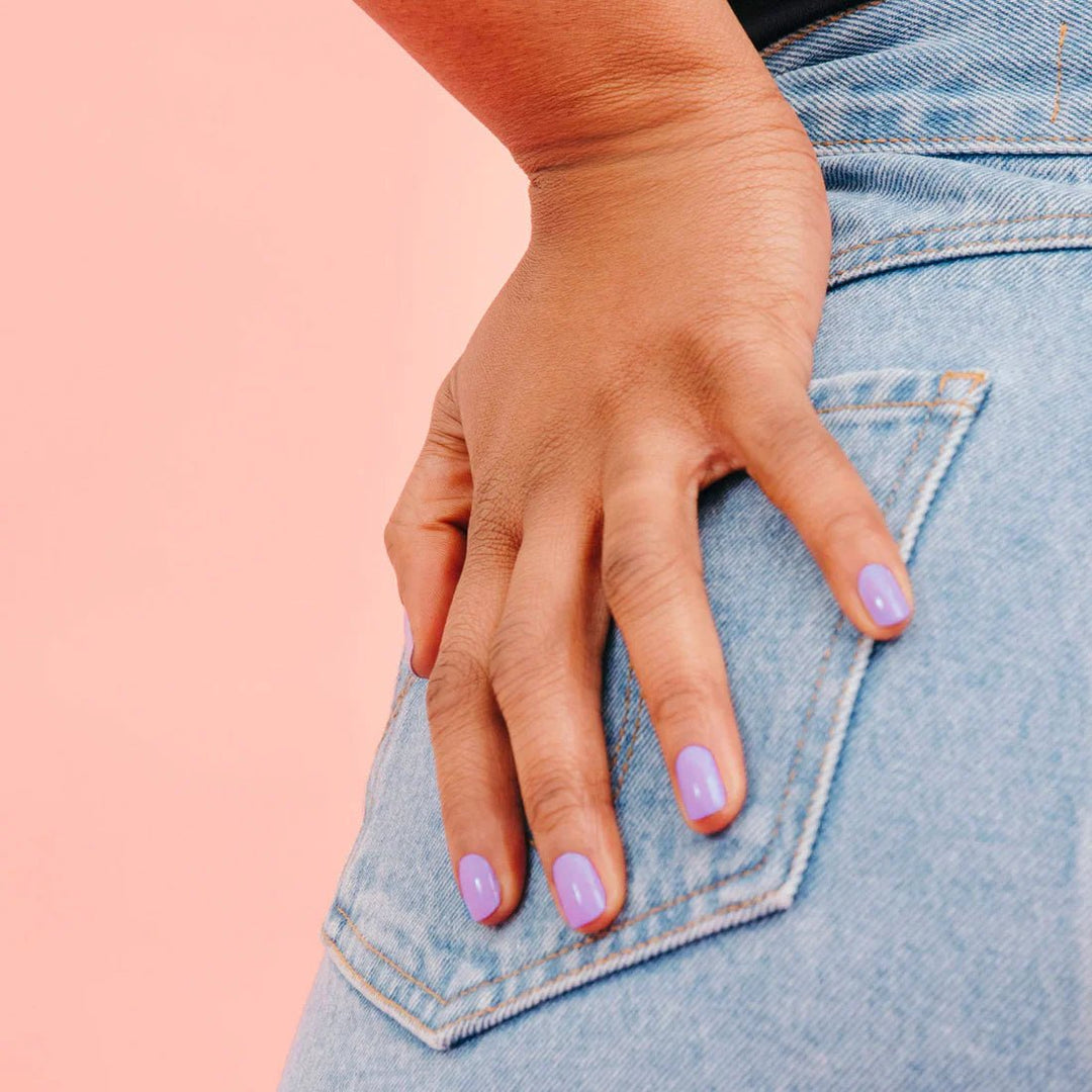 Manucurist Nagellack Lisa Lilas - Lackierte Nägel 2