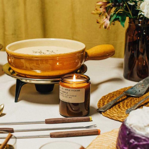 PF. Candle Co. No 02 Apple Picking - mood fondue
