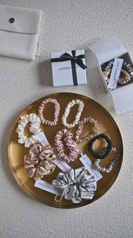 by Dariia Day Scrunchies - verschiedene Farben