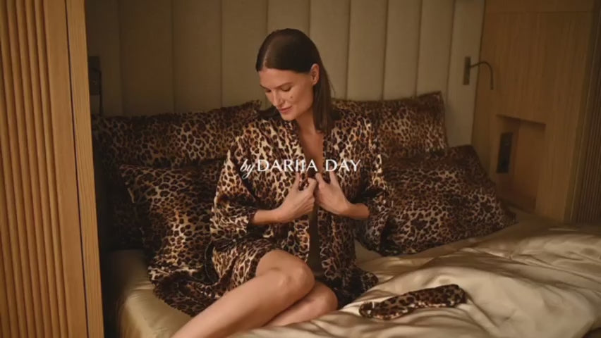 Produktvideo Silk Scrunchie Leopard - Tragebeispiel und Details