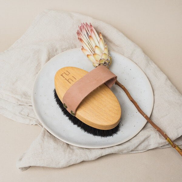 Ruhi The Ionic Dry Brush