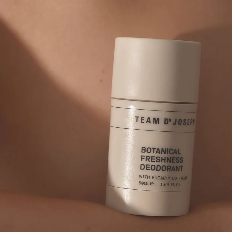 Team Dr. Joseph natürliches Deodorant Botanical Freshness Mood