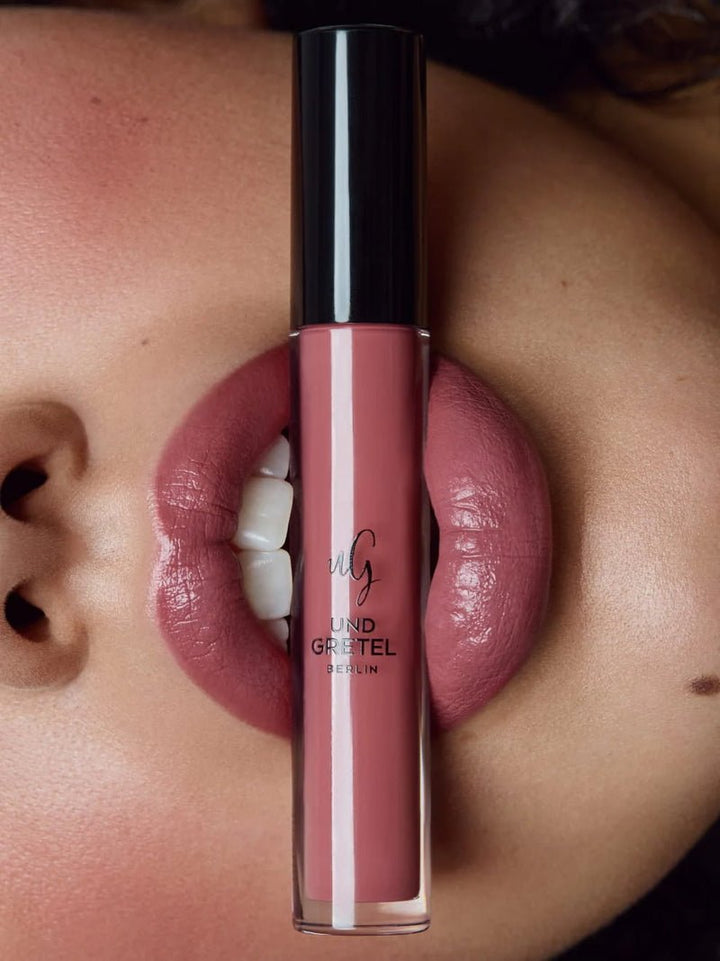 Kus Lipstick Mellow Mauve 03 Model 3