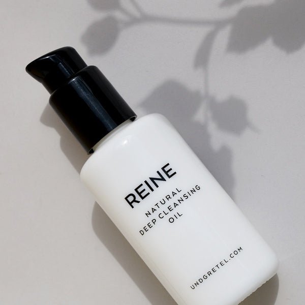 Reine Natural Deep Cleansing Oil Mood Image