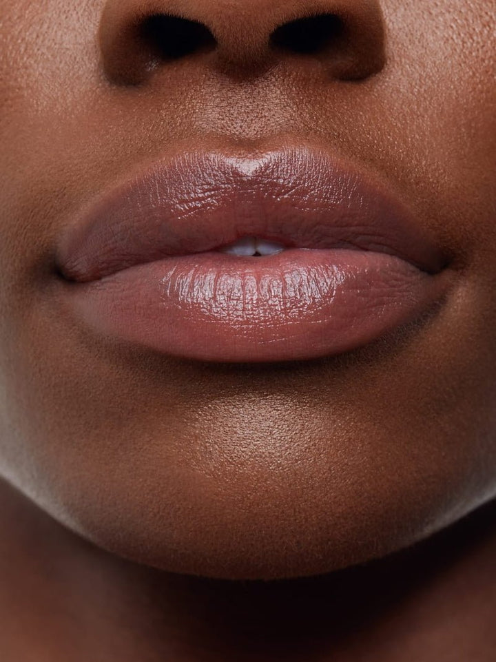 Tagarot Tinted Nourishing Balm Acai on Lips