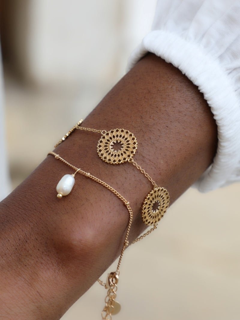 Waekura Toscana Bracelet - Model Close-up