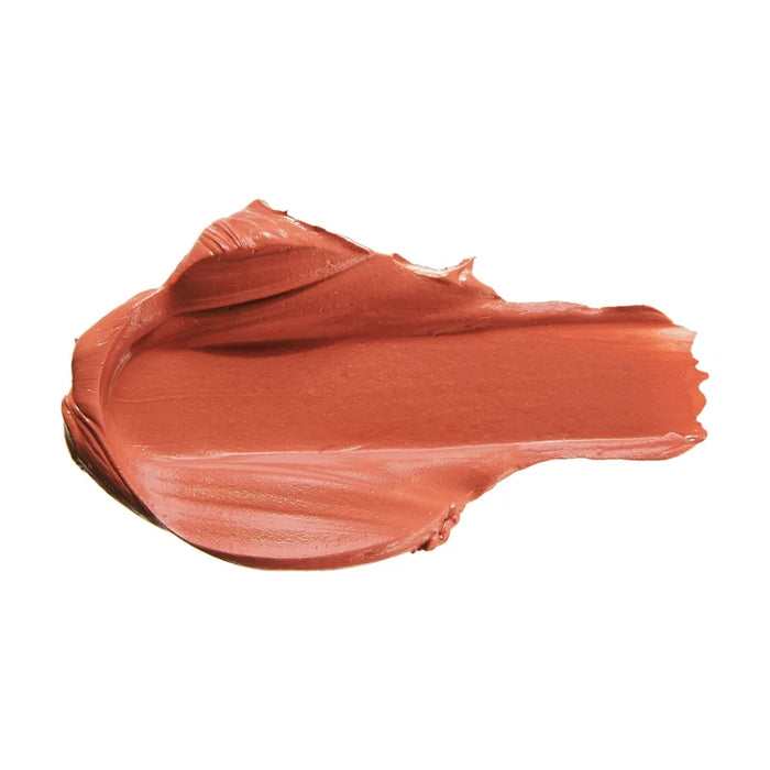 Kakaobutter Lippenstift Textur – cremige matte Formel mit Fruchtpigmenten